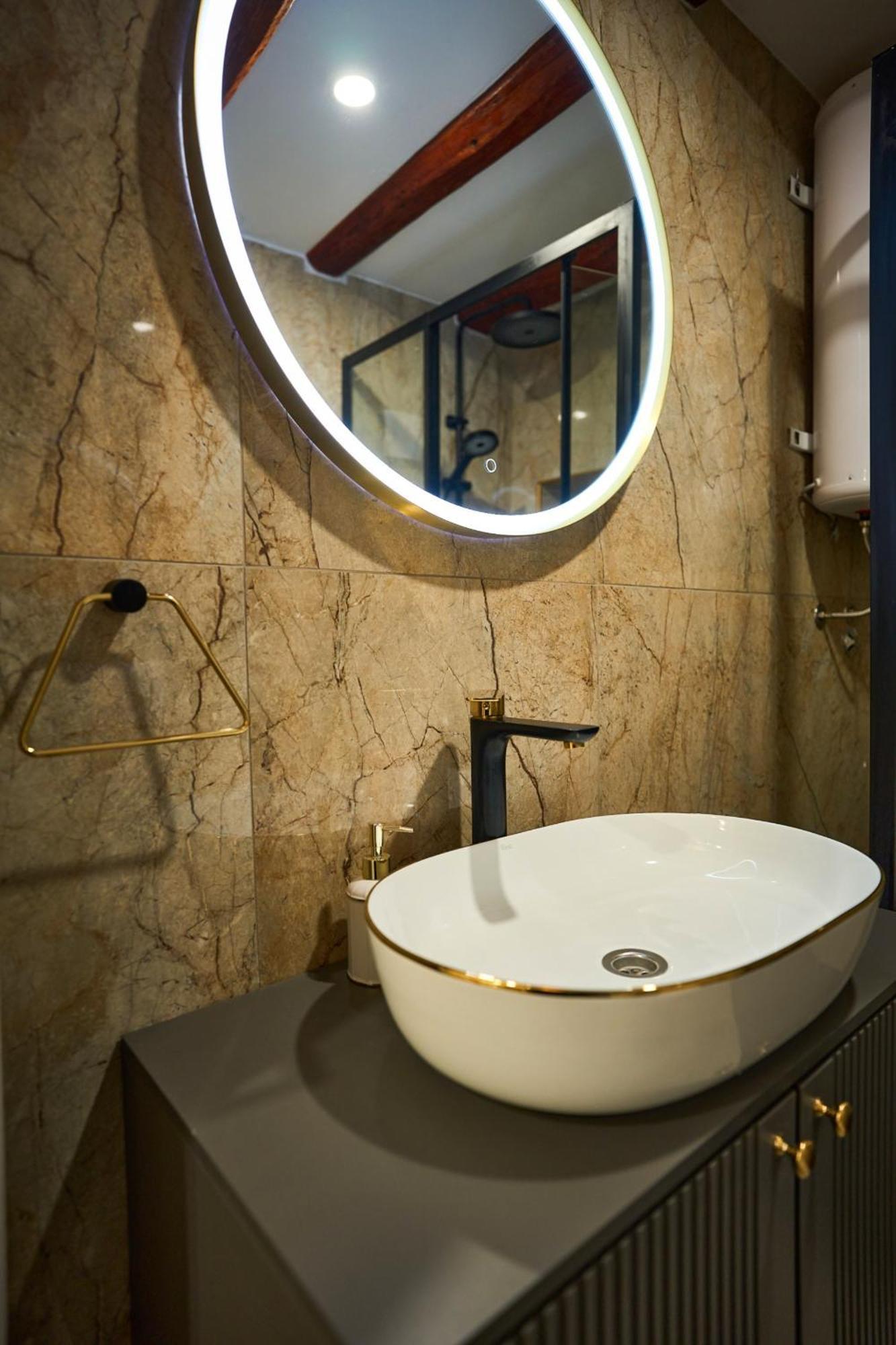 Bernard Deluxe Renovated Peaceful Old Town Gem Apartman Split Kültér fotó