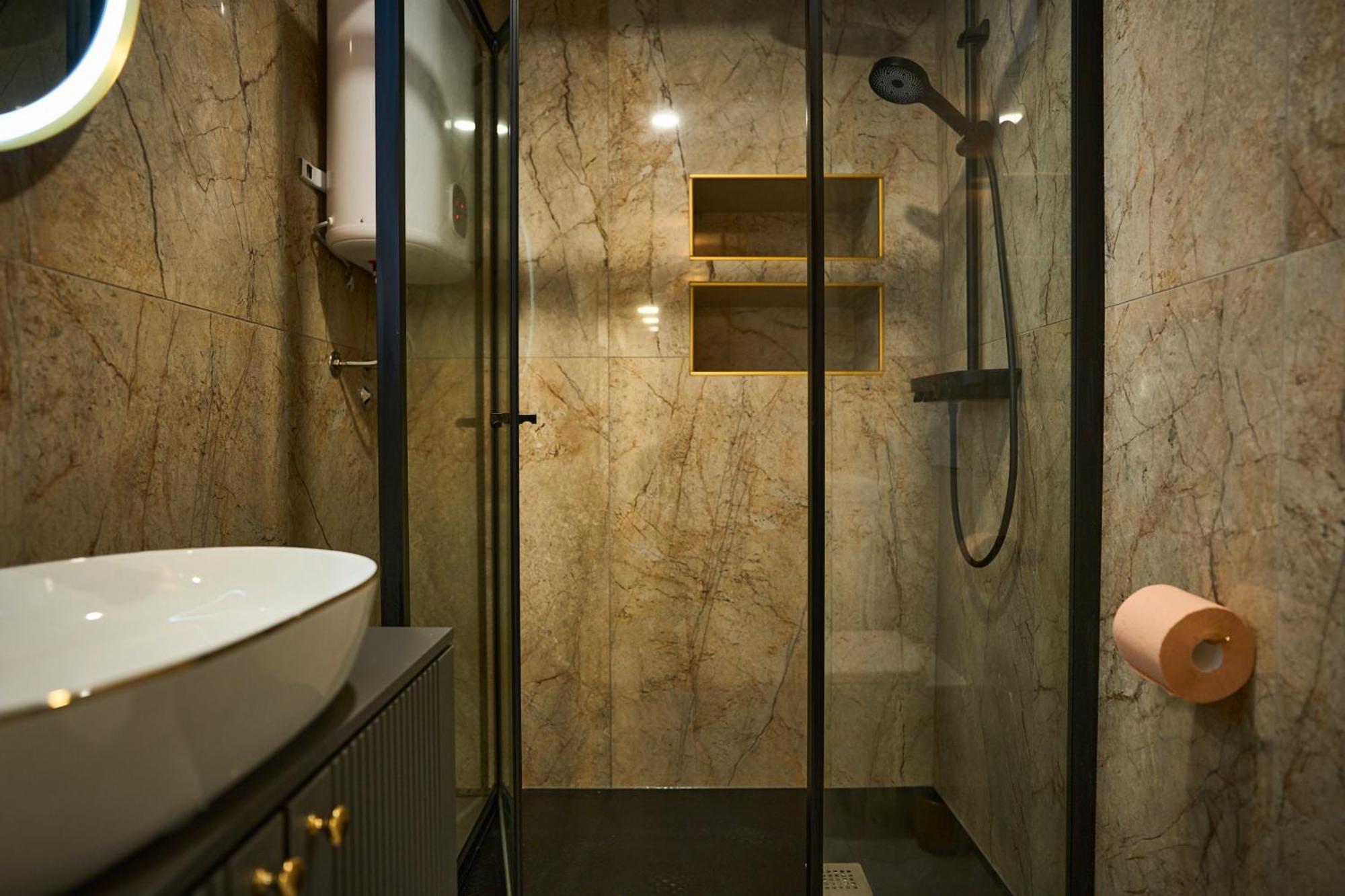 Bernard Deluxe Renovated Peaceful Old Town Gem Apartman Split Kültér fotó